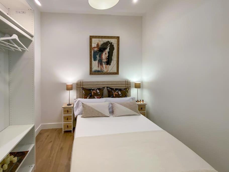 New Lavapies Spacious Flat, 2 Bedrooms And 2 Balconies Madrid Exteriör bild