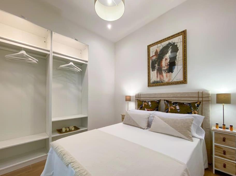 New Lavapies Spacious Flat, 2 Bedrooms And 2 Balconies Madrid Exteriör bild